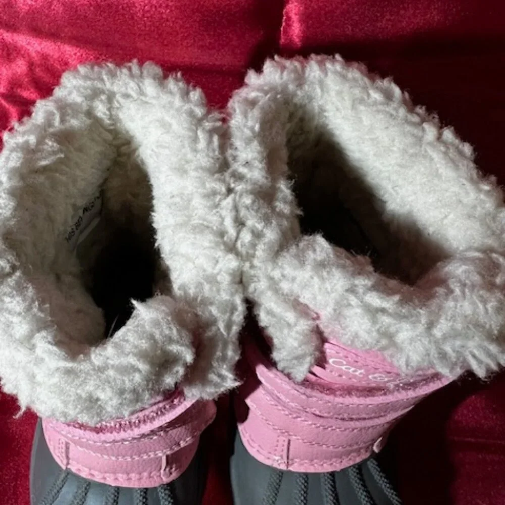Cat & Jack Snow Boots Kids Size 5 Pink Gray Good Faux Fur Lined‎ Duck Boots